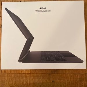 Apple Magic Keyboard for iPad Pro 12.9 inch (5th,4th,3rd gen)- White